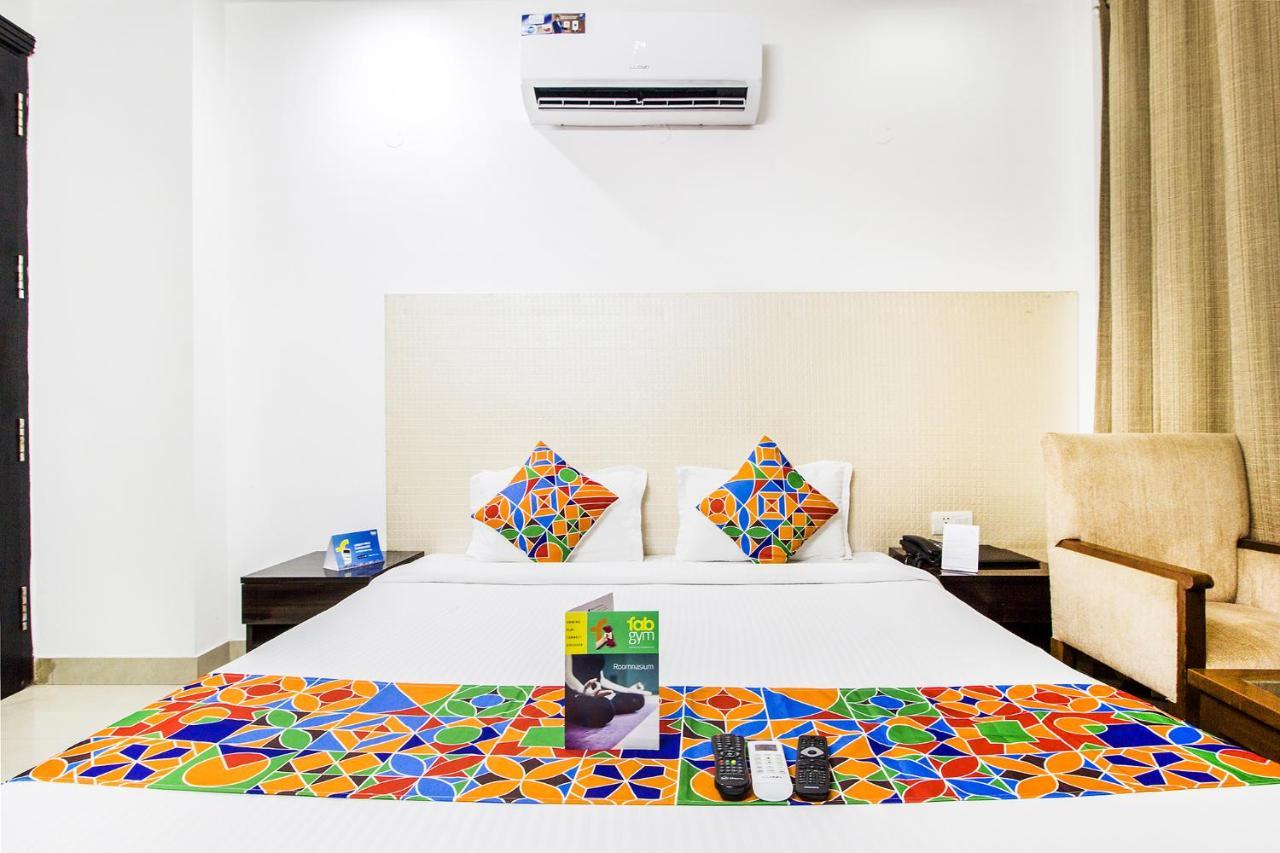 Fabexpress Exotica II - Fully Vaccinated Staff Noida Exterior photo