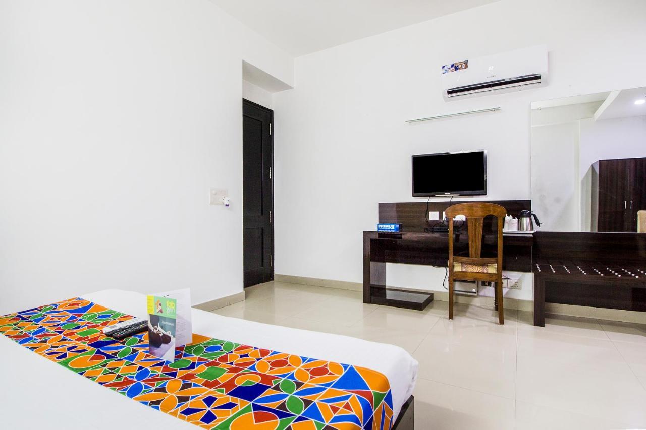 Fabexpress Exotica II - Fully Vaccinated Staff Noida Exterior photo