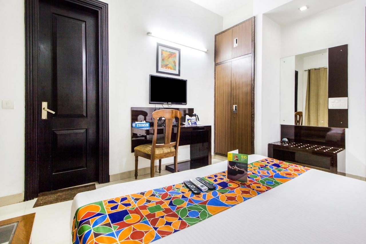 Fabexpress Exotica II - Fully Vaccinated Staff Noida Exterior photo