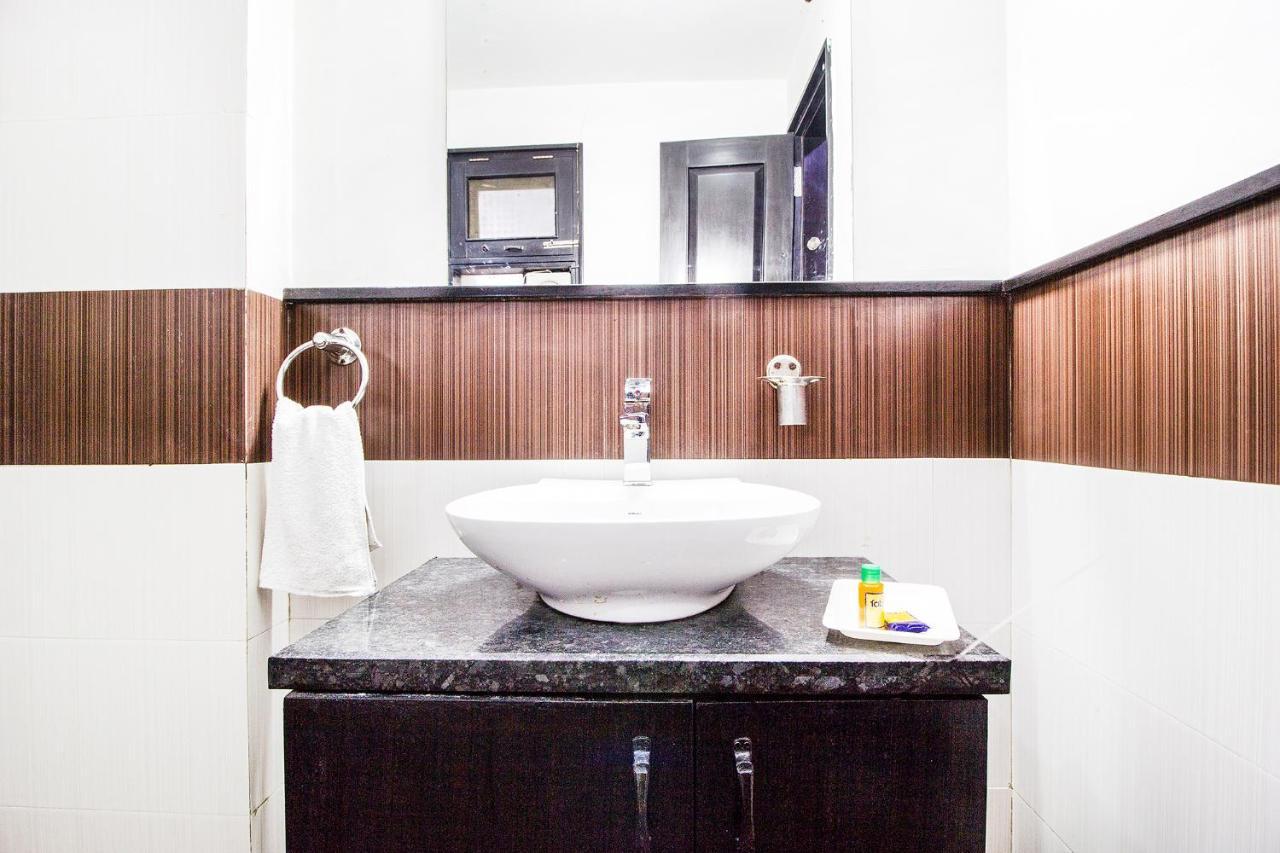 Fabexpress Exotica II - Fully Vaccinated Staff Noida Exterior photo