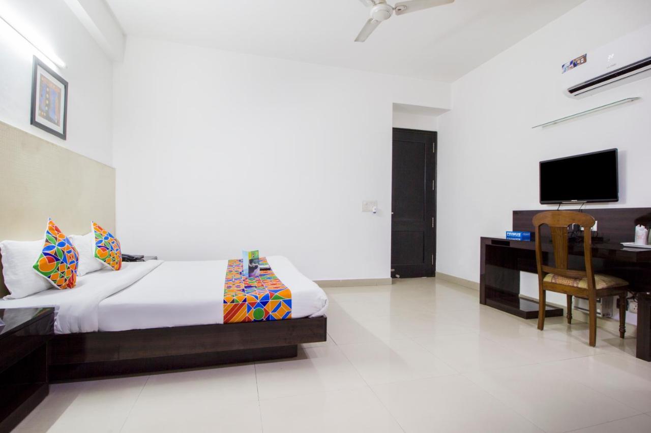 Fabexpress Exotica II - Fully Vaccinated Staff Noida Exterior photo